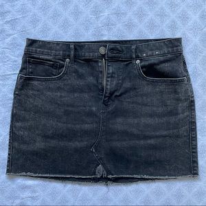 Express Straight Mini Skirt